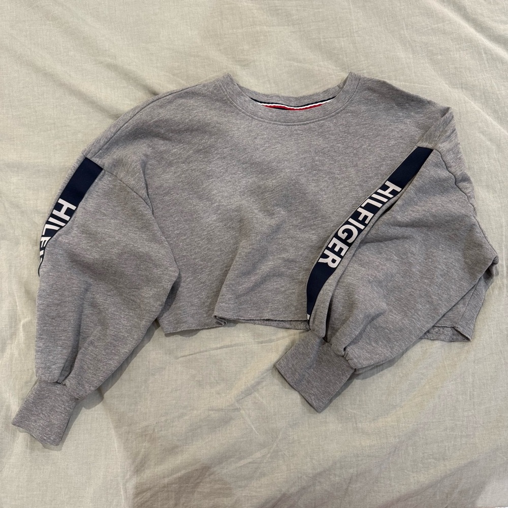 Tommy Hilfiger Long Sleeve Cropped Tee - Grey Balloon Sleeves